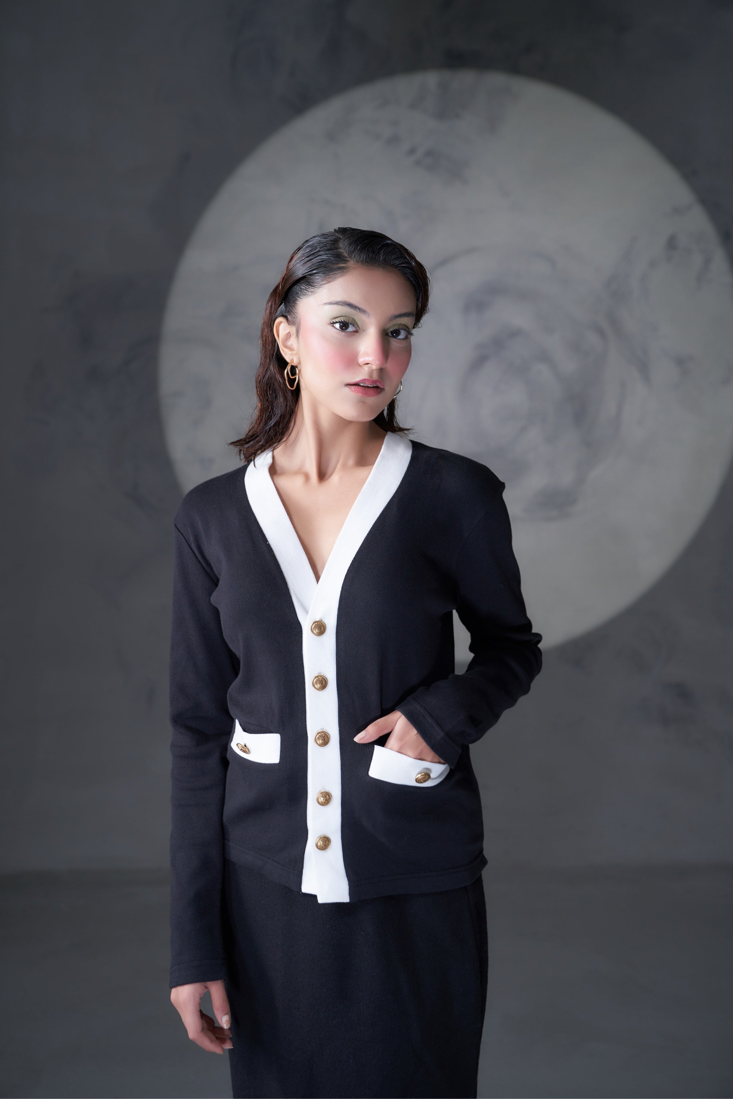 Dawn (black with skirt)