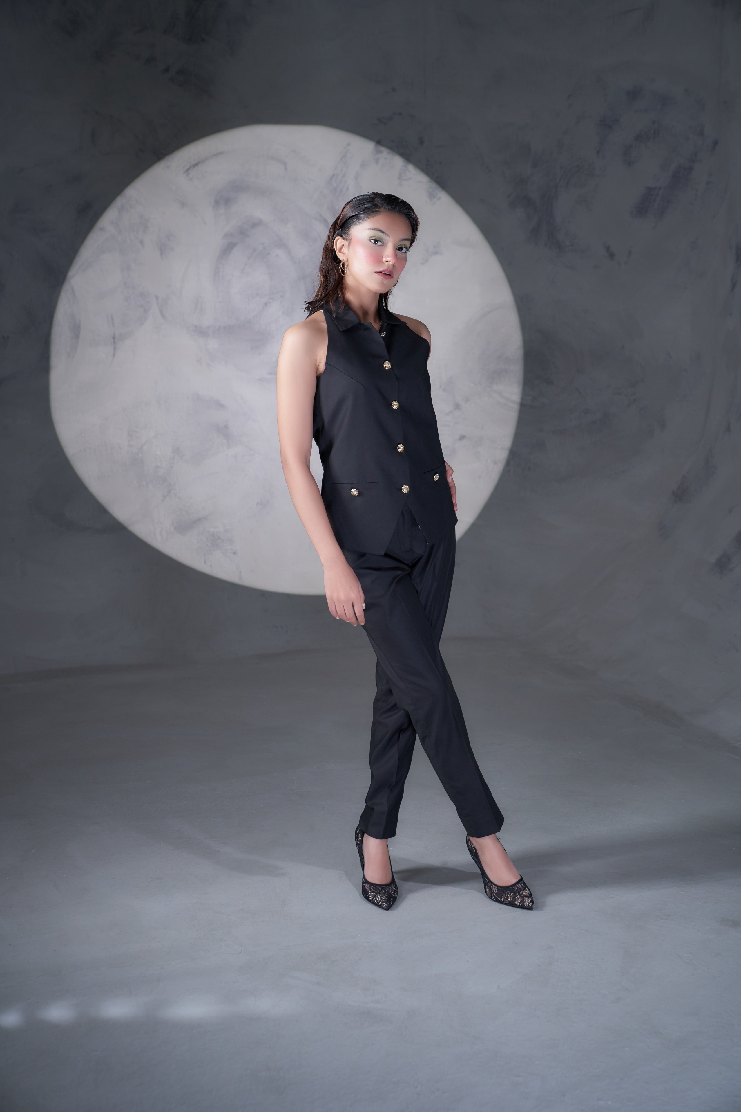 Shadow (black)