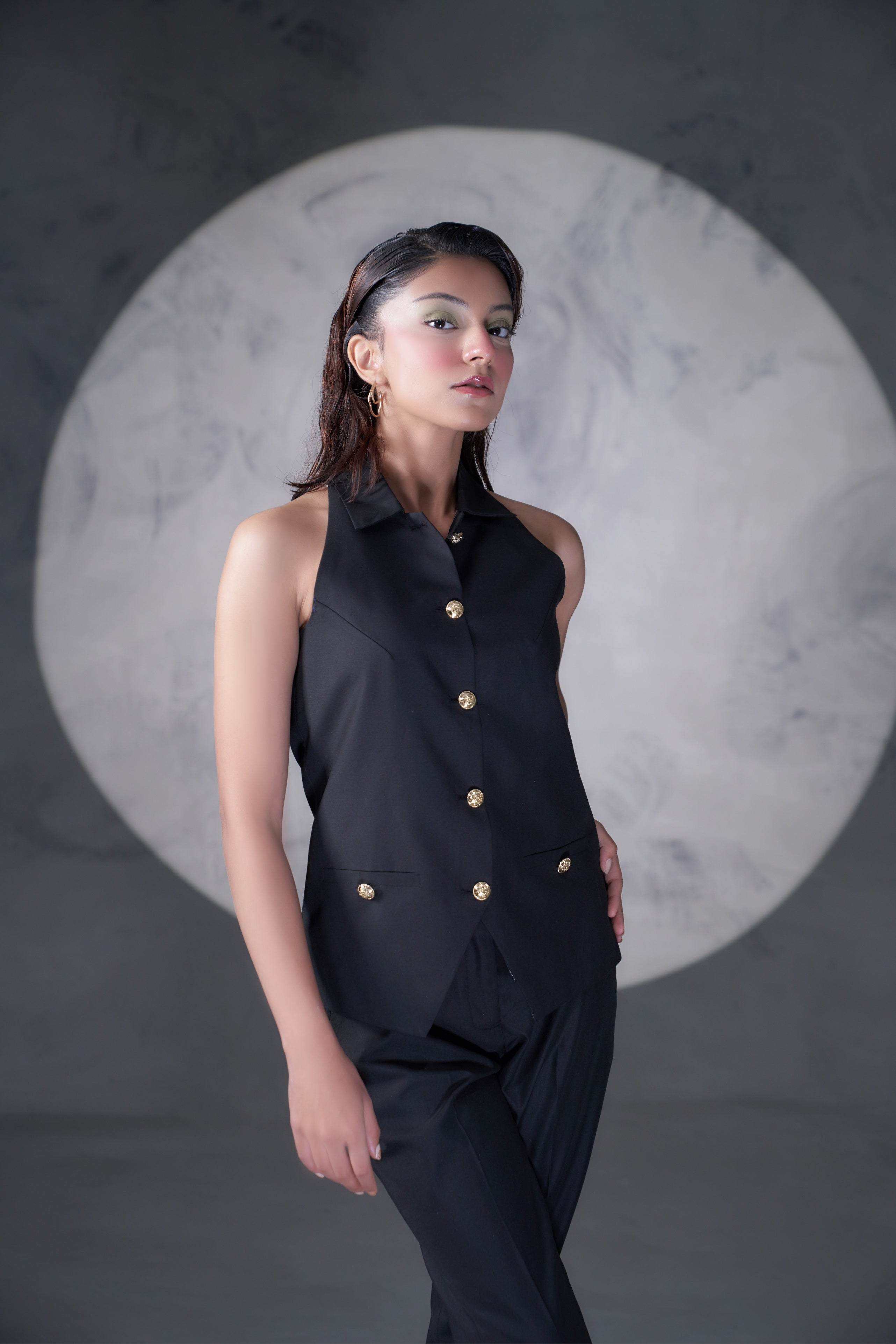 Shadow (black)