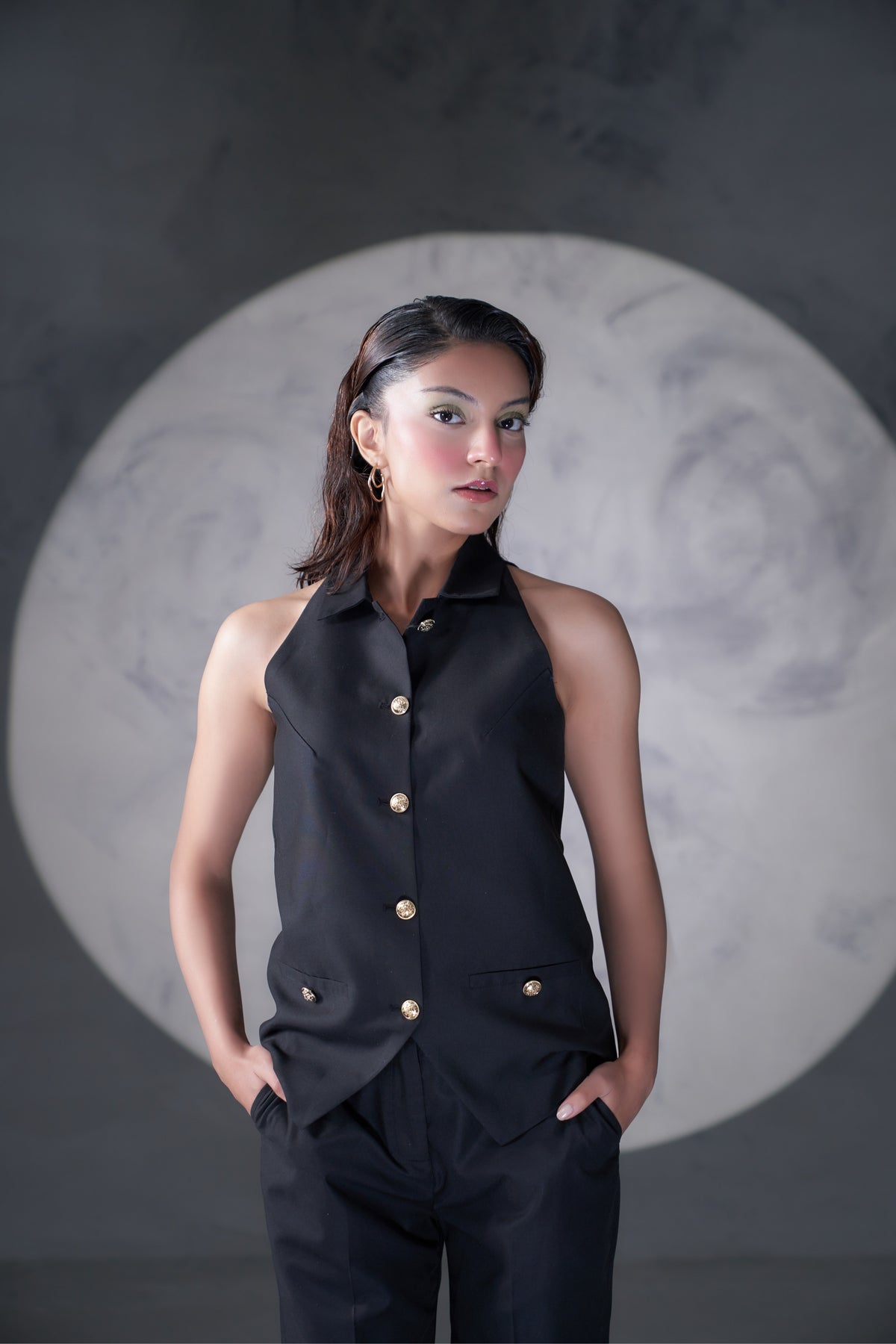 Shadow (black)