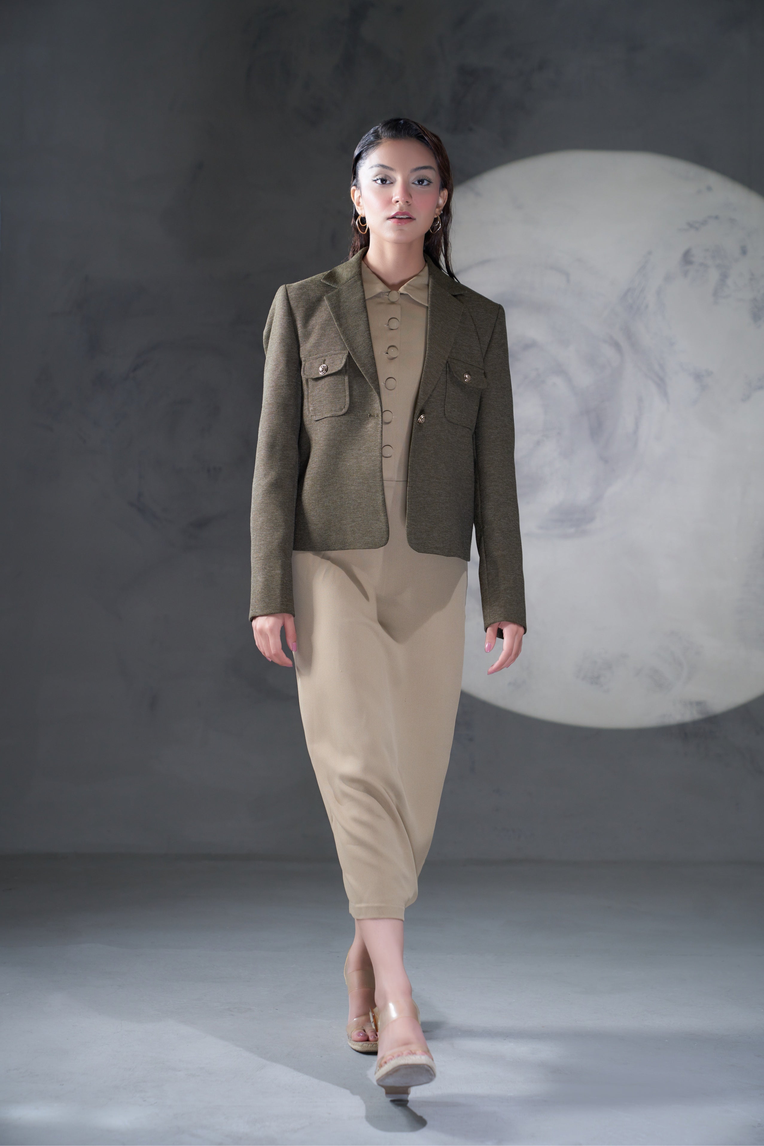 Lunar (olive and beige)
