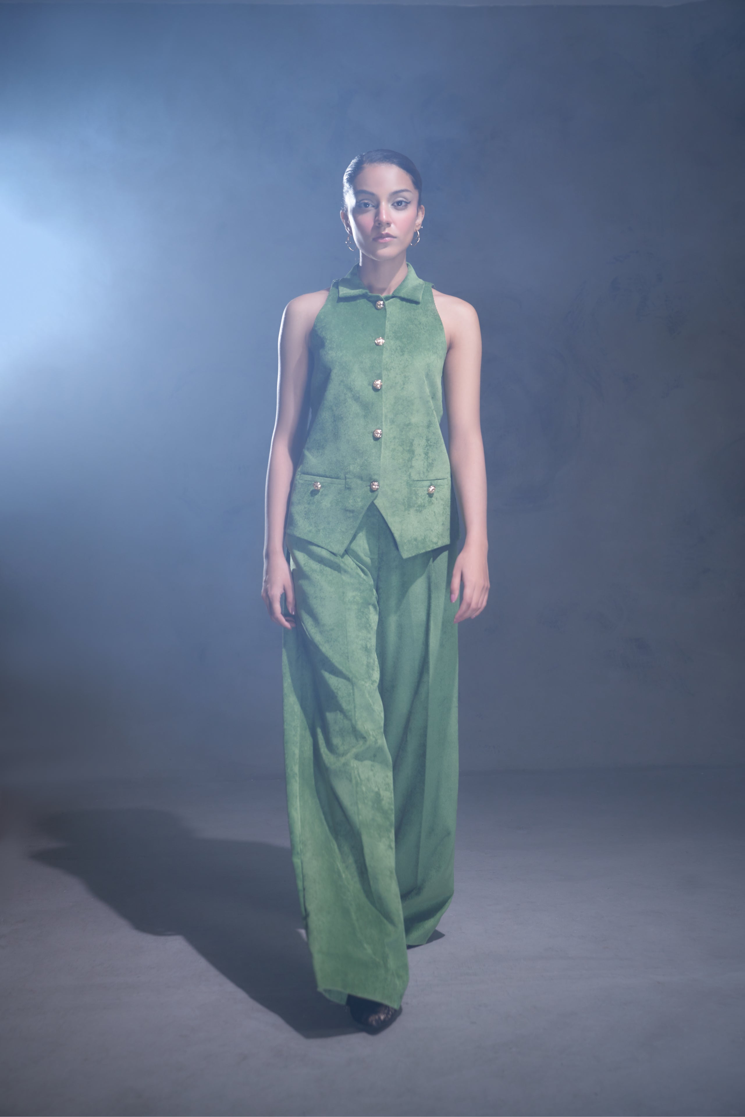 Shadow (green corduroy)